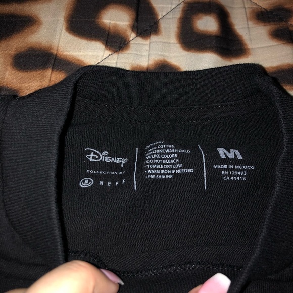 ❣️SOLD❣️ Neff Disney Rainbow Mickey Mouse Tee - Picture 4 of 5